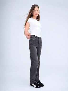 Levi’s Ribcage Straight Button Fly High Waist Black Denim Jeans Size 27